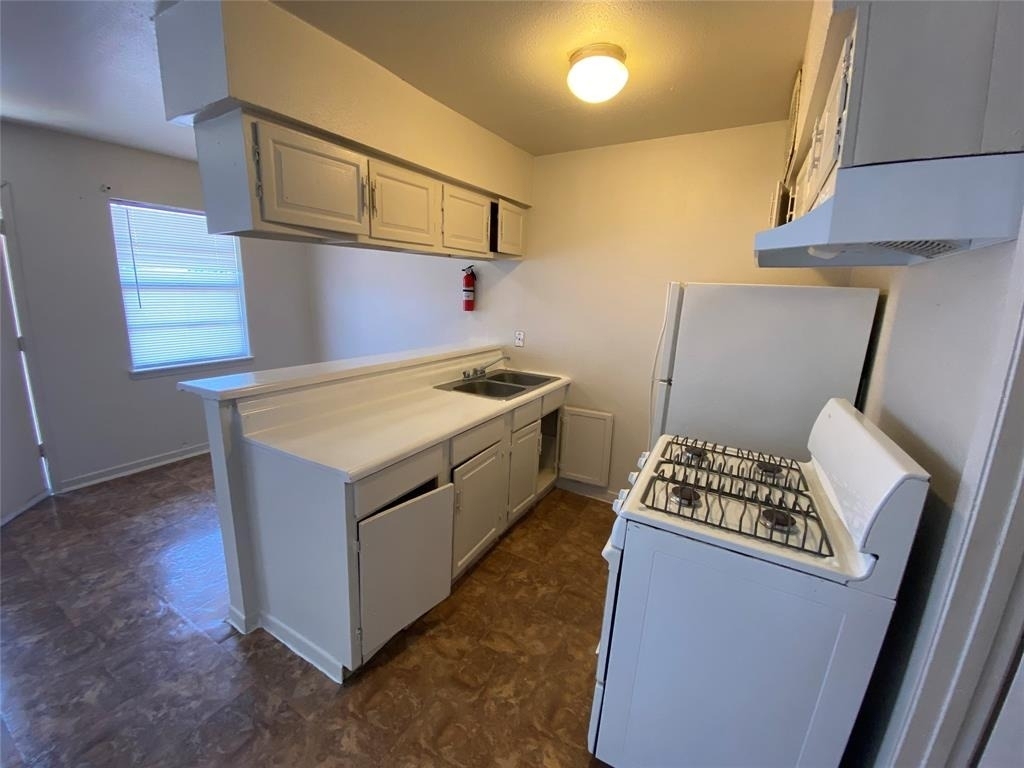 9425 Scott Street - Photo 5