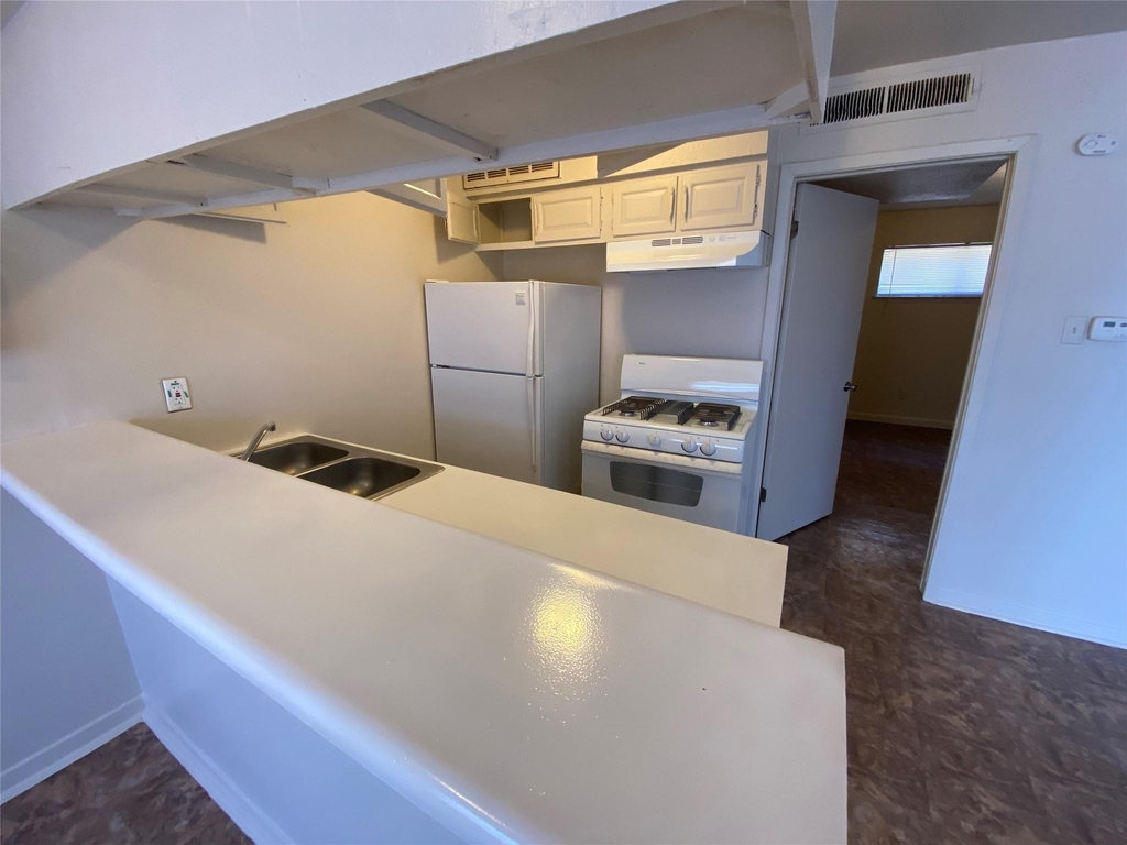 9425 Scott Street - Photo 5