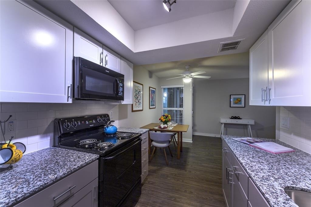 8787 Hammerly Blvd - Photo 3