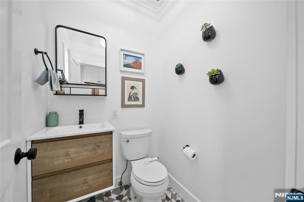 346 Walnut - Photo 11