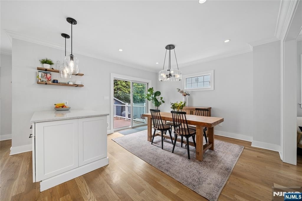 346 Walnut - Photo 10