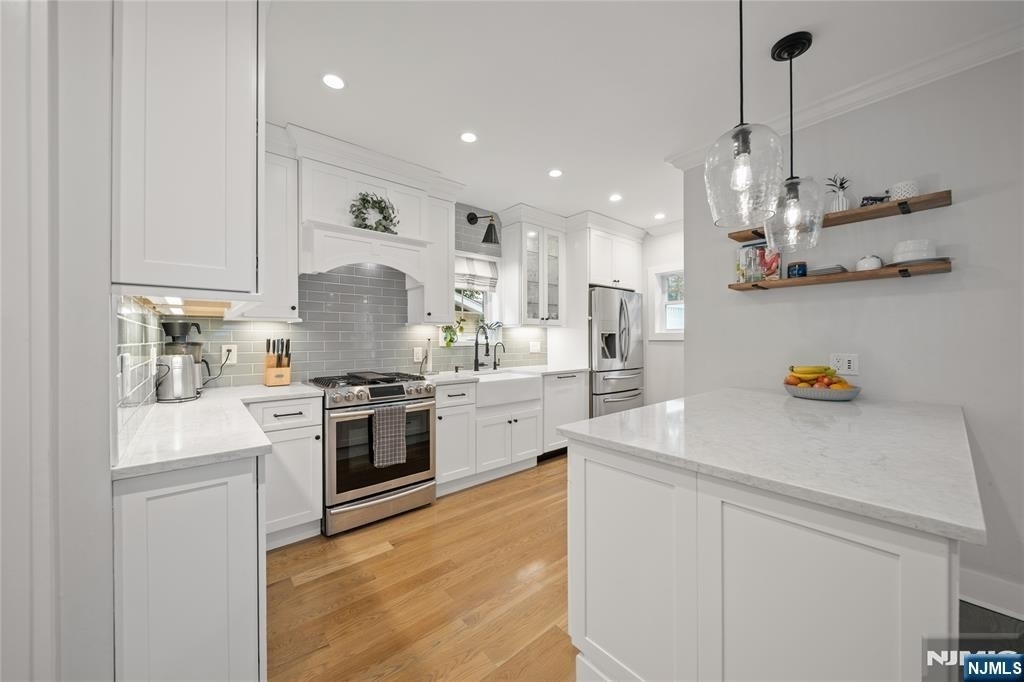 346 Walnut - Photo 8