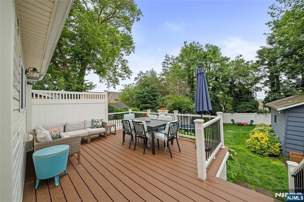 346 Walnut - Photo 19