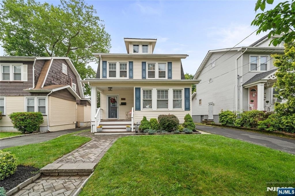 346 Walnut - Photo 1