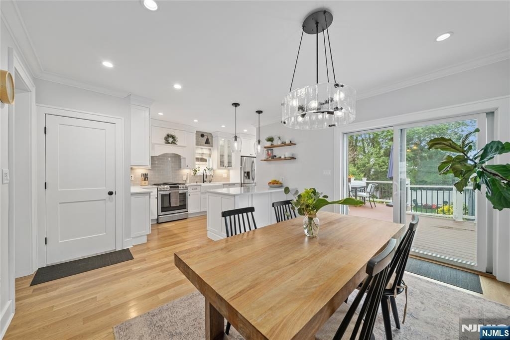 346 Walnut - Photo 6