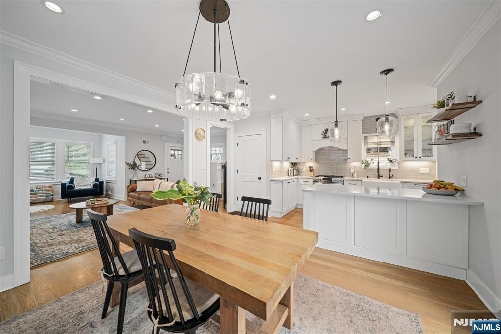 346 Walnut - Photo 7