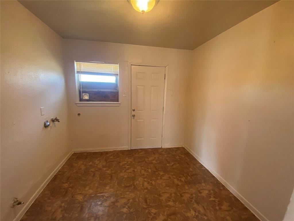 9414 Heno Street - Photo 4