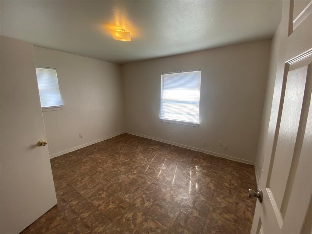 9414 Heno Street - Photo 5