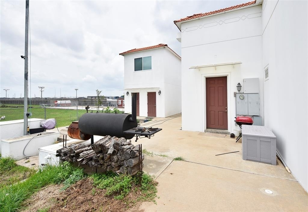 6602 Rohan Road - Photo 35