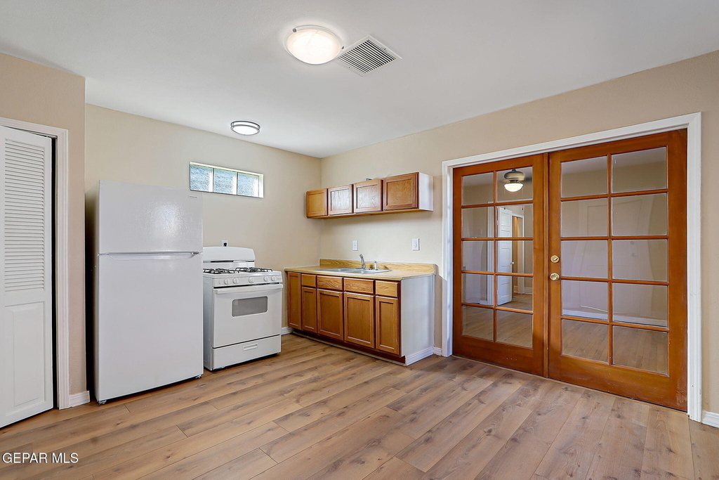2621 Grant Avenue - Photo 14