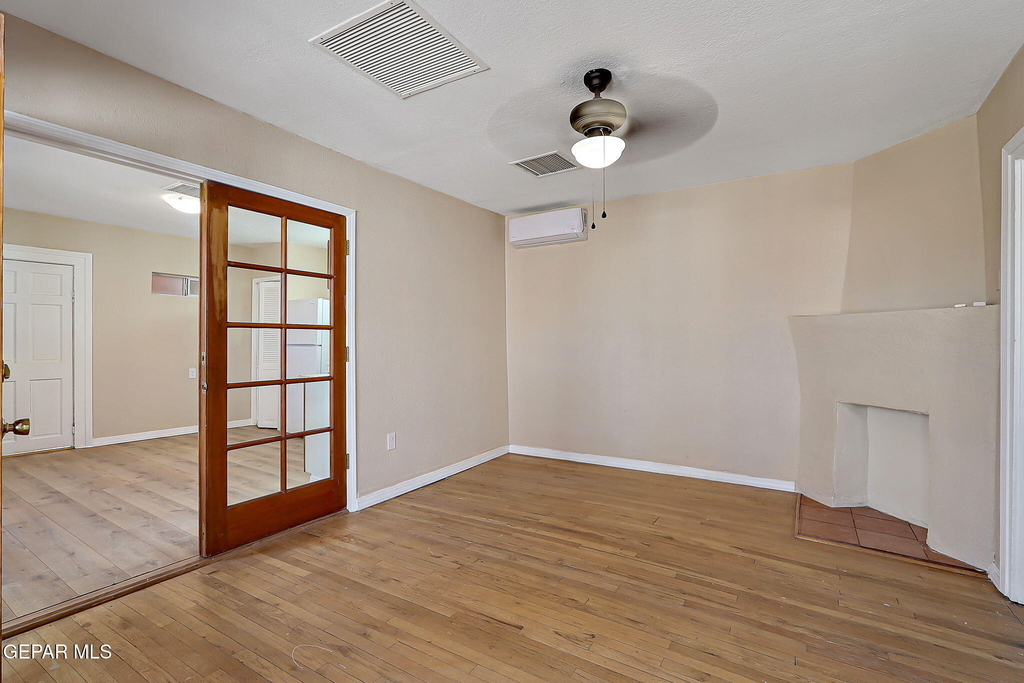 2621 Grant Avenue - Photo 5