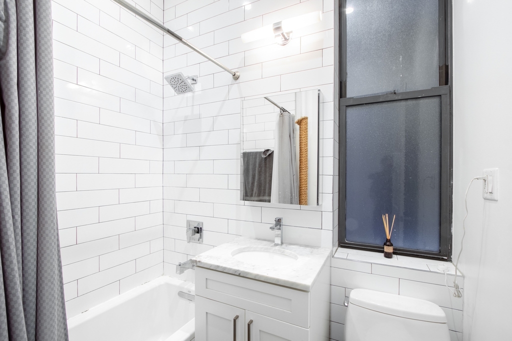 47 East 7th Street - Photo 5