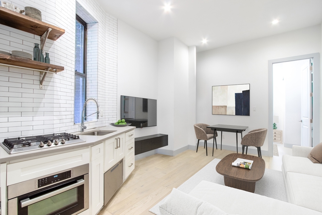 47 East 7th Street - Photo 0