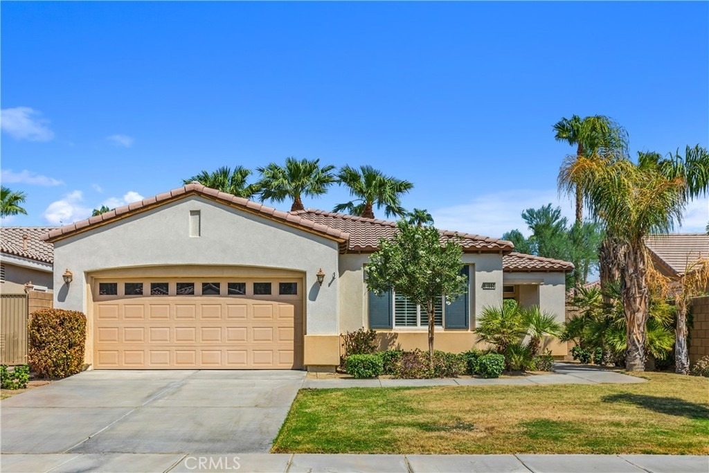 81880 Golden Star Way - Photo 0