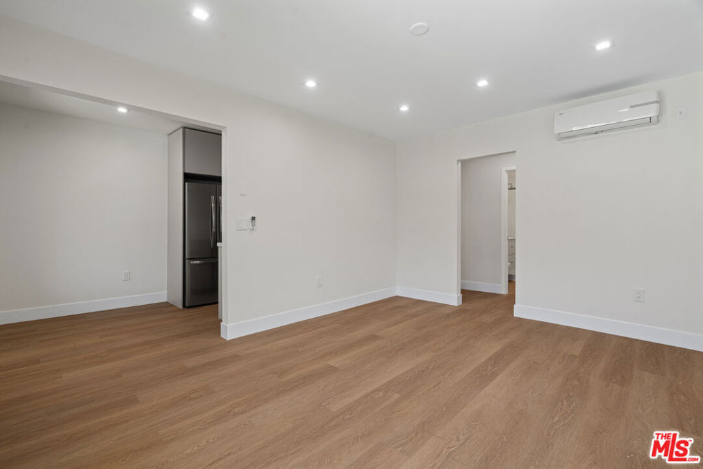 420 S Sepulveda Boulevard - Photo 4