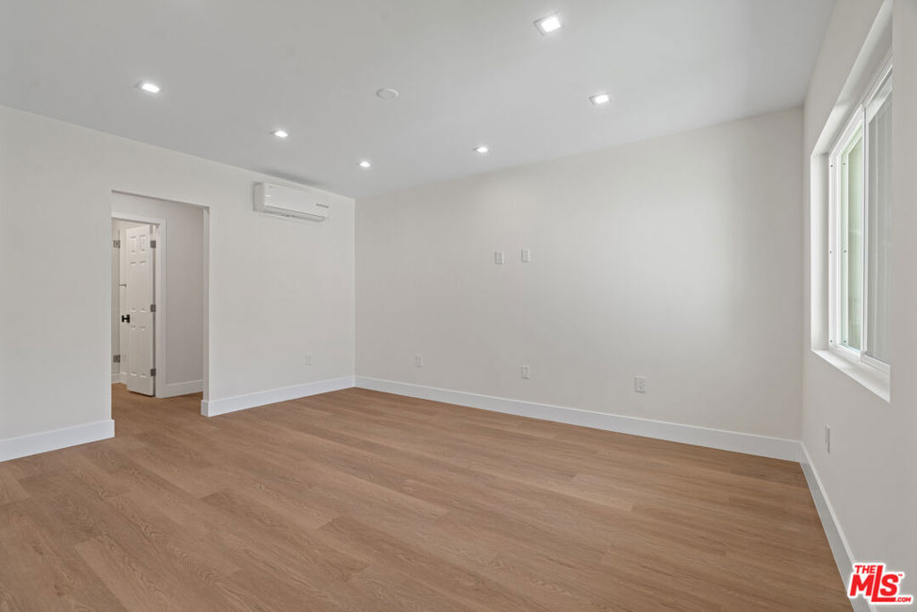 420 S Sepulveda Boulevard - Photo 6