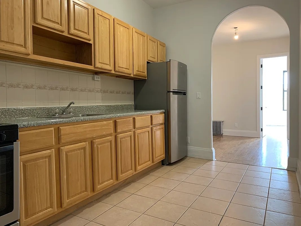 350 Melrose Street - Photo 1