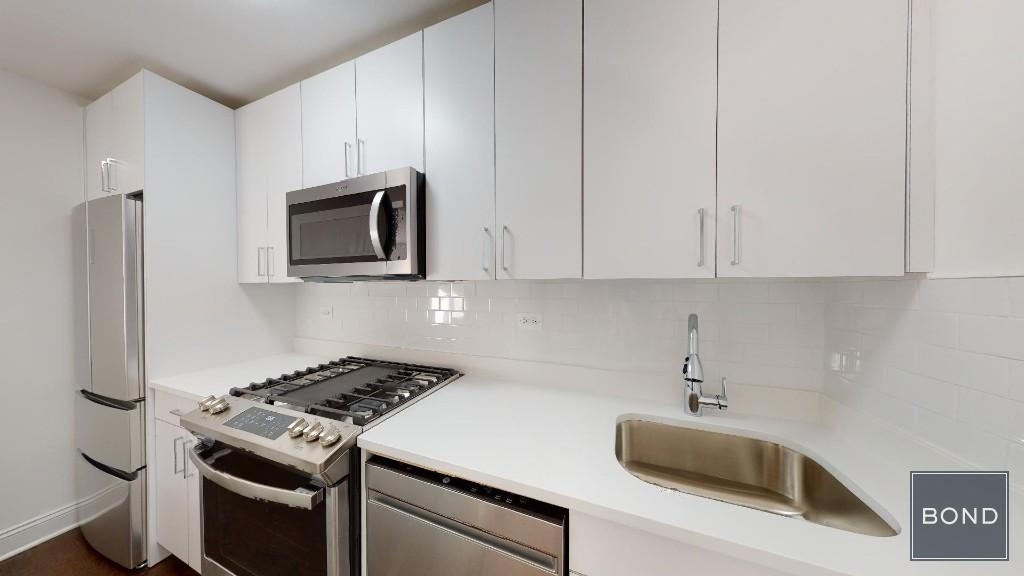 Beekman Place - Photo 2