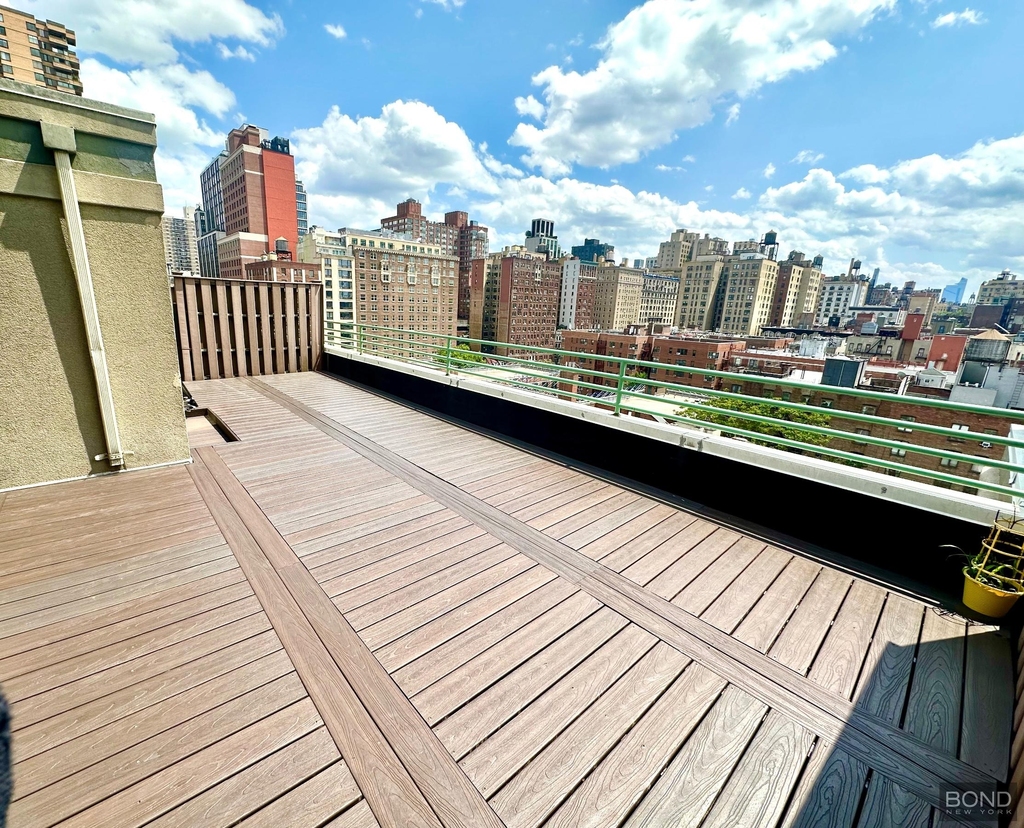 West 96th Street - Photo 0