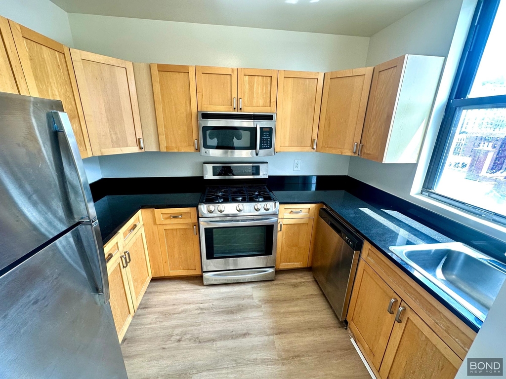 West 96th Street - Photo 5