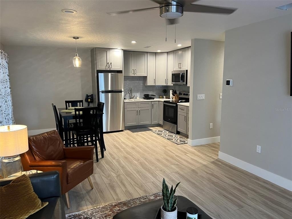 302 19th St. East - Photo 5