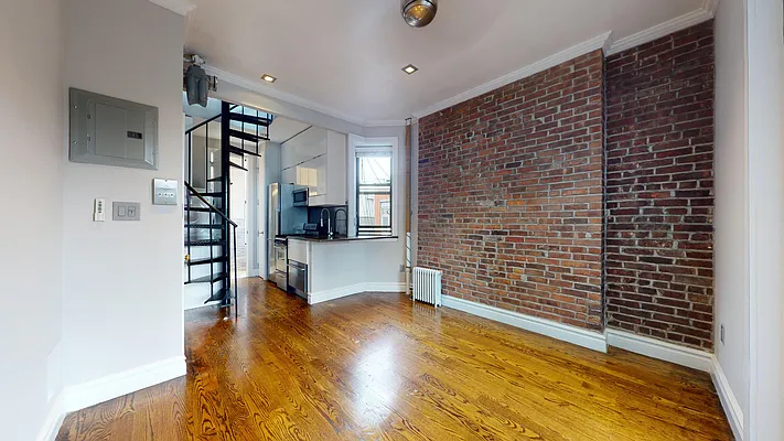 252 Mott Street - Photo 8