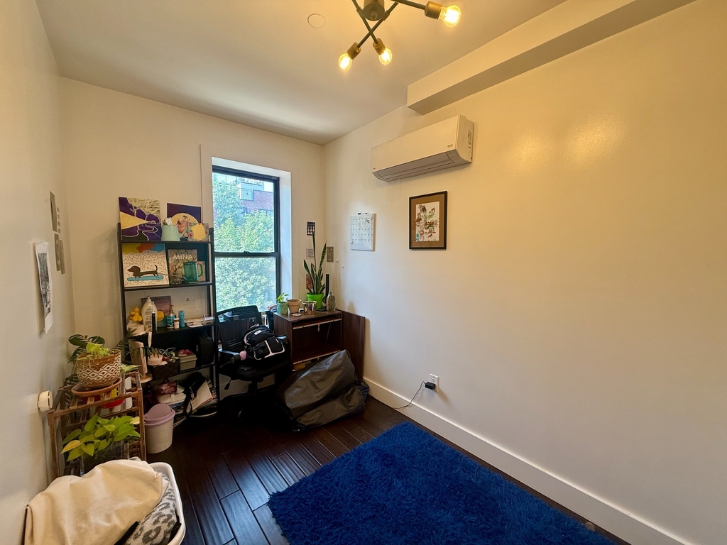 805 Quincy Street - Photo 8