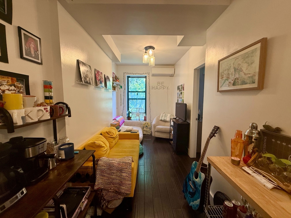 805 Quincy Street - Photo 0