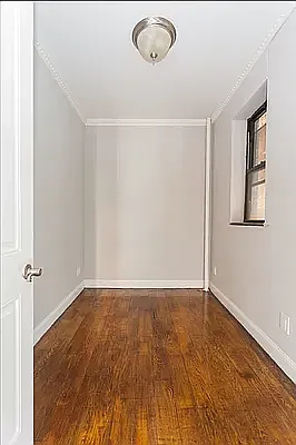 722 10th Avenue - Photo 4