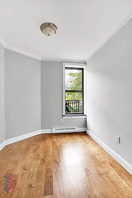 436 West 52nd Street - Photo 5