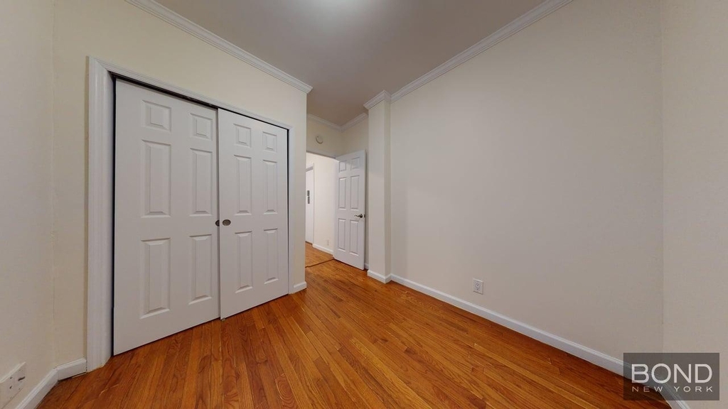 East 80th Street - Photo 5