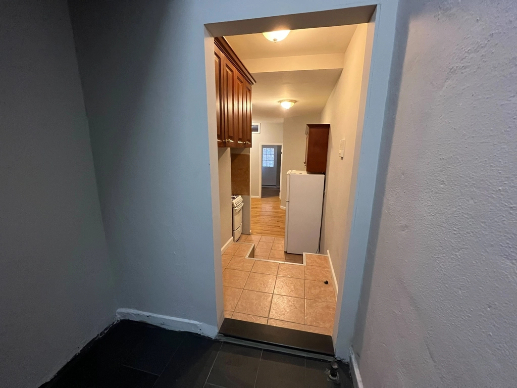 1349 Amsterdam Avenue - Photo 4