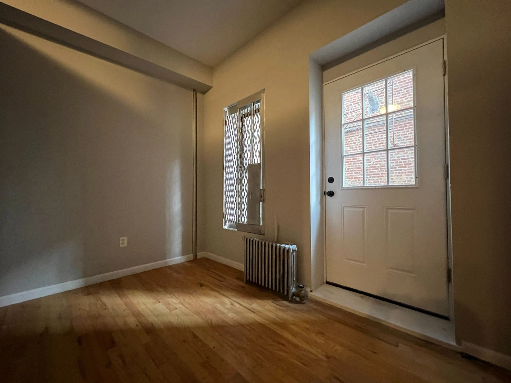 1349 Amsterdam Avenue - Photo 3