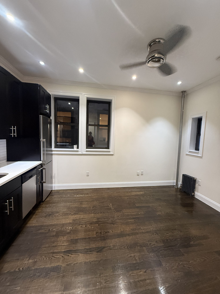 1377 Lexington Avenue - Photo 10