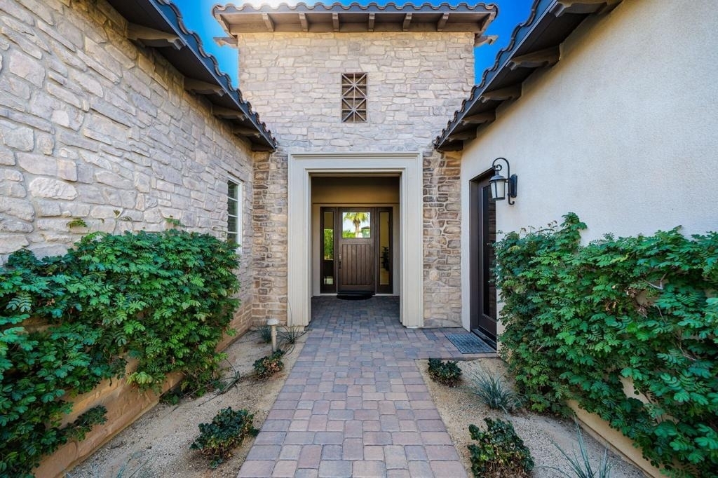 81805 Four Seasons Place - Photo 43