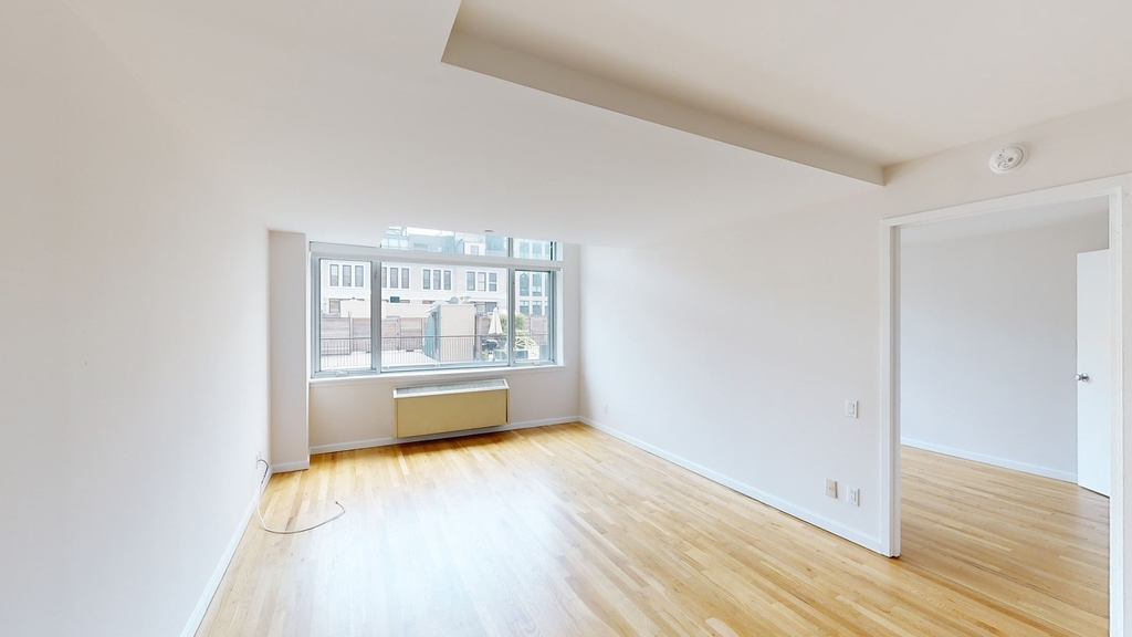 120 W. 21st - Photo 2