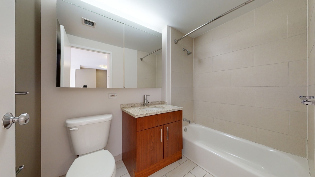 120 W. 21st - Photo 4