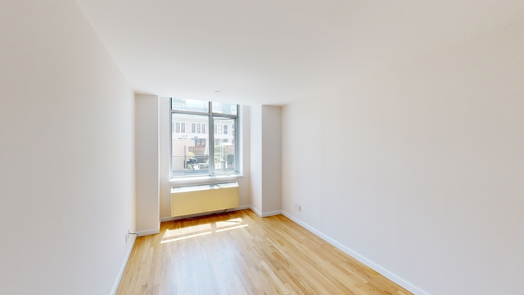 120 W. 21st - Photo 3