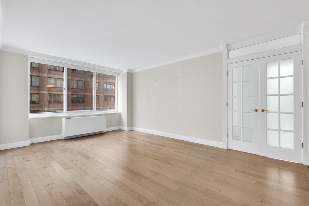 61 W 62nd Street - Photo 3