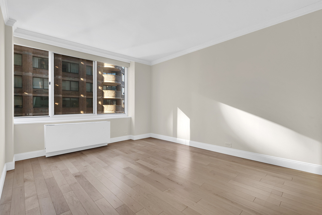 61 W 62nd Street - Photo 4