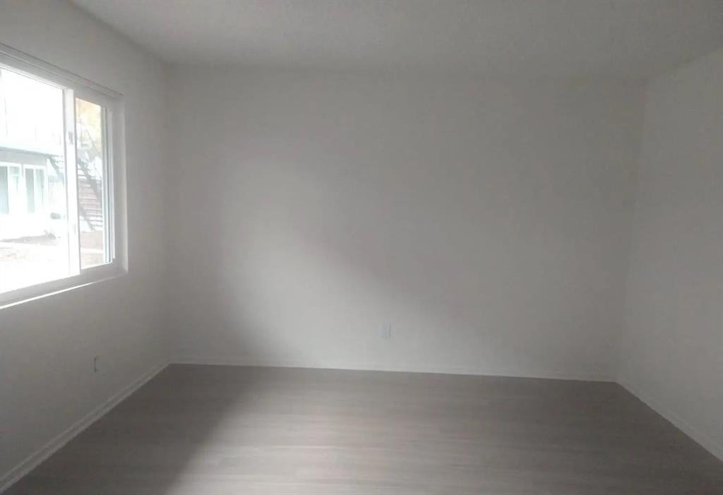 5560 Ackerfield Ave - Photo 7