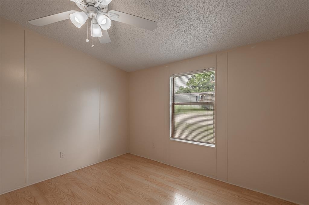 1323 Avenue E - Photo 17