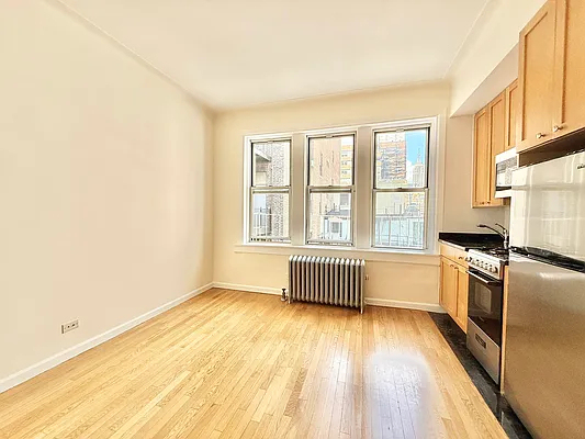 117 East 13th Street - Photo 0