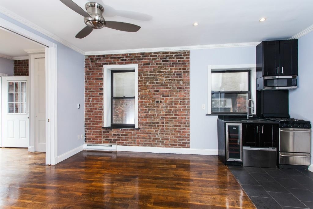 434 West 52nd Street - Photo 5