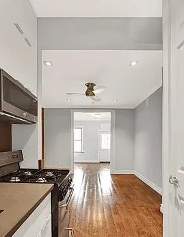 697 Tenth Avenue - Photo 0
