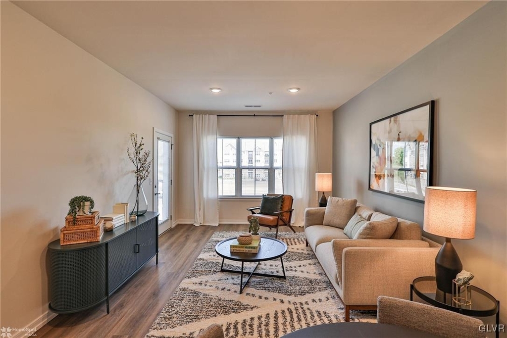 100 Aviv Street - Photo 42