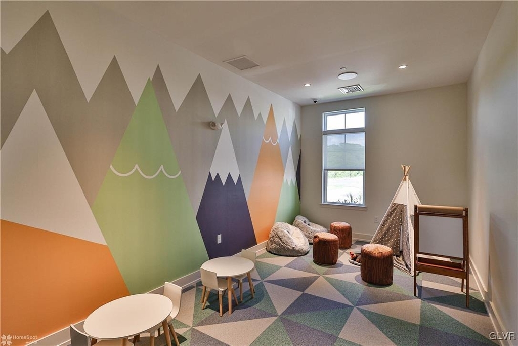 100 Aviv Street - Photo 19