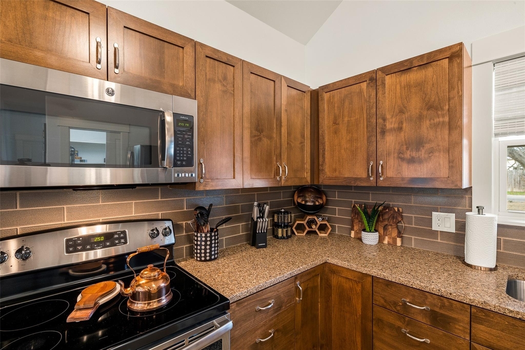 435 Hays St - Photo 31