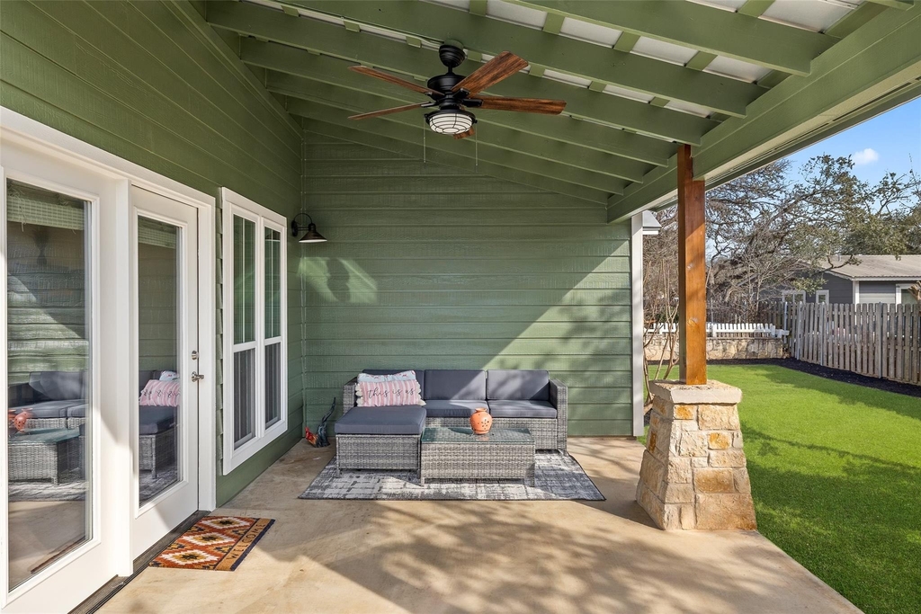 435 Hays St - Photo 1