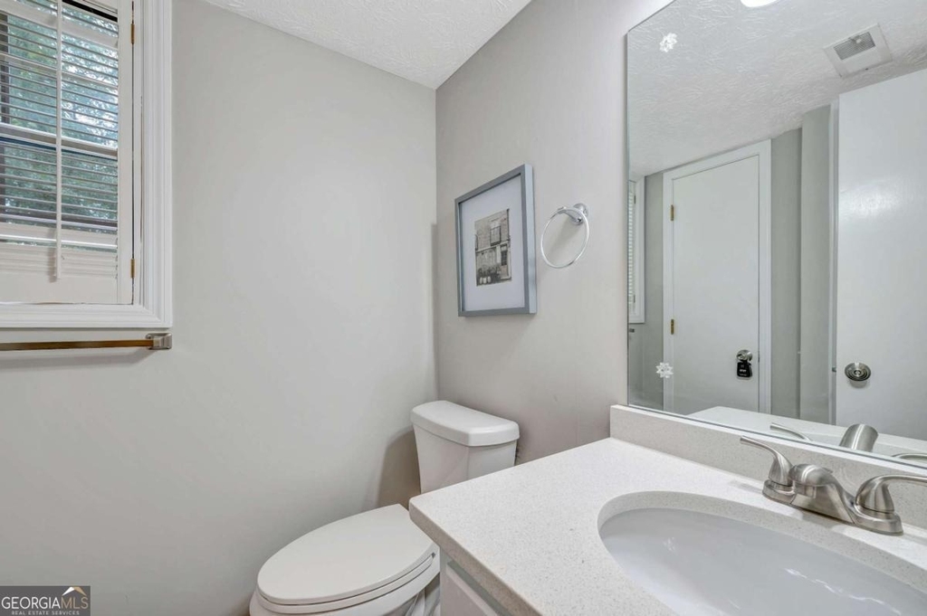 2011 Kemp Road - Photo 3